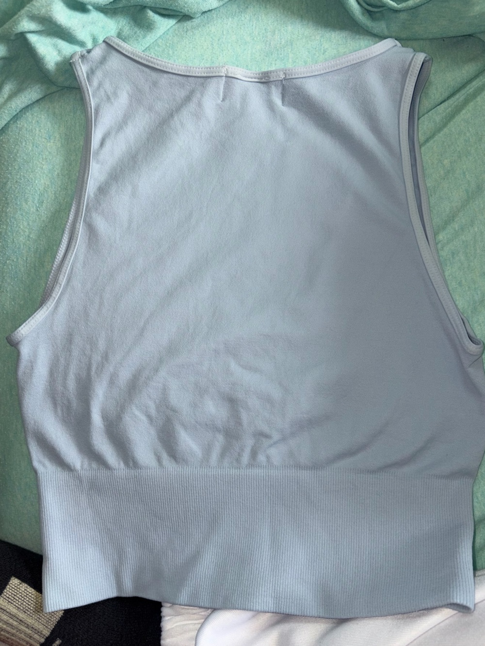 *BRAND NEW/ NEVER WORN* MPE Athletics Seamless Light Blue High Neck Crop Tank - Picture 3 of 7